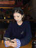派吉鯊拼接慵懶風(fēng)復(fù)古別針假兩件針織衫外套女秋冬毛衣開(kāi)衫 藏青色版 S 建議75-95斤 曬單實(shí)拍圖