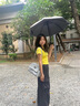 雨萊特漸變防曬傘女全自動(dòng)晴雨兩用折疊傘防紫外線UPF50+遮陽(yáng)傘便攜抗風(fēng) 奶油黃-12骨雙龍骨自動(dòng)黑膠 曬單實(shí)拍圖