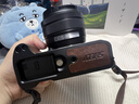攝侶富士xm5手柄保護套x100vi手柄皮套xt50相機包xt5保護殼xt30二三代皮殼手腕帶xe5手繩肩帶斜跨配件 XM5手柄咖啡色真皮保護套+墊肩調節肩帶 曬單實(shí)拍圖