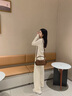 ZESH/澤尚【新品上市】小號枕頭包女士時(shí)尚休閑通勤手提包女包 棕色 曬單實(shí)拍圖