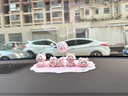卡通車內(nèi)飾品擺件可愛小豬創(chuàng)意汽車中控臺漂亮裝飾用品大全精致女 四個小豬+粉白球+粉墊 曬單實拍圖