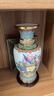 鼎眾陶瓷景德鎮(zhèn)陶瓷器粉彩花瓶擺件客廳插花玄關(guān)新中式琺瑯彩高級(jí)感大口徑 景泰藍(lán)描金孔雀牡丹尊瓶/送底座 曬單實(shí)拍圖