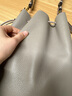 芙拉（FURLA）【同價(jià)11.11】SFERA牛皮小號女士上班族通勤單肩斜挎包抽繩水桶包 巖石灰 曬單實(shí)拍圖
