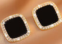 靚做微鑲鋯石方形黑色耳釘2026年新款爆款耳飾耳釘女高級感氣質(zhì)耳飾 黑色方鉆 一對裝 曬單實(shí)拍圖
