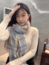 鄂爾多斯市產(chǎn)羊絨格子圍巾女冬季韓版百搭情侶保暖圍脖男禮物潮披 灰色收藏加購贈送購物袋 曬單實(shí)拍圖