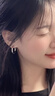 憶瑾法式圈圈耳環(huán)簡(jiǎn)約小眾設(shè)計(jì)925純銀素圈耳扣養(yǎng)耳洞氣質(zhì)高級(jí)感耳飾 圈圈耳環(huán)【銀色】 曬單實(shí)拍圖
