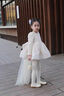 G.DUCKKIDS小黃鴨童裝洛麗塔公主裙女童連衣裙洋氣爆閃生日禮服兒童新年戰(zhàn)袍 米色不加絨裙子+羽毛+項鏈 100 建議2~3歲（ 90-100cm） 曬單實拍圖