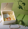 真居禮品盒 生日禮品包裝盒書(shū)形伴手禮盒表白訂婚送女友大號米白色 曬單實(shí)拍圖