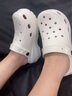 PointZerone增高6CM涼鞋女小個(gè)子洞洞鞋女防臭防滑外穿厚底光輪云朵涼拖鞋女 白色升級版 6厘米增高 36-37 適合36-37的腳 曬單實(shí)拍圖