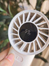 向物（SOTHING）手持小風(fēng)扇 迷你便攜式隨身手拿小型電風(fēng)扇 戶(hù)外超長(cháng)續航強勁大風(fēng)力輕音小電扇風(fēng)寶學(xué)生寶寶吹輔食 【長(cháng)續航版-月光白】續航19h / 100檔大風(fēng) 曬單實(shí)拍圖