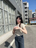 韓系正肩短袖T恤女夏季冰絲針織衫小眾修身辣妹體恤短款純色上衣 灰色 L 曬單實(shí)拍圖