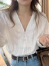 DALEY MODE法式寬松V領(lǐng)蕾絲打底襯衫女秋洋氣小衫顯瘦上衣白色 白色 S 曬單實(shí)拍圖