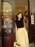 舒芳蝶（shufangdie）連衣裙2025夏季新款女裝時(shí)尚高級(jí)感黑色休閑無(wú)袖上衣半身裙套裝女 黑色上衣+黃色半身裙 M 曬單實(shí)拍圖