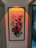 紫騰隨軒（ZITENGSUIXUAN）牡丹蘇繡成品掛畫入戶玄關(guān)過道裝飾畫現(xiàn)代客廳豎版墻畫刺繡壁畫 花開富貴（默認紅木色） 76.5cm*158.5cm（有機玻璃） 曬單實拍圖
