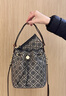 湯麗柏琦（Tory Burch）TB女包新款 T MONOGRAM抽繩水桶包手提單肩斜挎包送女友 166415 海軍藍(lán) 405（小號(hào)） 曬單實(shí)拍圖