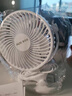 奧克斯小風(fēng)扇桌面風(fēng)扇辦公室電風(fēng)扇小電扇學(xué)生宿舍戶外小型迷你USB大風(fēng)力床頭車載嬰兒車壁掛夾式臺扇 【2000毫安充電款】粉/臺/夾/掛三用 曬單實拍圖