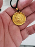 金水堂黃財(cái)神心經(jīng)吊墜招財(cái)掛件銅合金藏式手機(jī)鏈女鑰匙扣婦女節(jié)禮物 黃財(cái)神—大號(hào)吊墜 曬單實(shí)拍圖