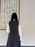 紫涵（ZIHAN）紫涵復(fù)古V領(lǐng)疊穿馬甲上衣高腰a字半身裙兩件套裝女2025年春季新款 灰色 L 曬單實(shí)拍圖