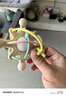 英氏（YEEHOO）牙膠嬰兒安撫小月齡寶寶防吃手咬膠安撫玩具曼哈頓手抓球 硅膠曼哈頓搖鈴安撫牙膠 曬單實(shí)拍圖