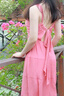 伊琦蕾（YIQILEI）粉色氛圍感露背吊帶連衣裙女春夏拍照高級穿搭海邊度假沙灘長裙子 粉色 S 曬單實(shí)拍圖