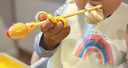 高麗寶貝（Goryeo baby）兒童筷子2 3 6歲寶寶訓練筷專(zhuān)用輔助學(xué)習筷幼兒小孩練習餐具套裝 小雞活力橙學(xué)習筷+盒 曬單實(shí)拍圖