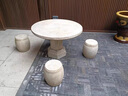 賢獅漢白玉仿古石桌石凳戶(hù)外花園庭院一套大理石室外家用石桌椅石茶臺 漢白玉年年有余直徑80cm 曬單實(shí)拍圖