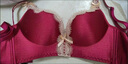 雅鹿內衣套裝女文胸無(wú)鋼圈收副乳本命年無(wú)痕上托大紅色厚胸罩 酒紅-單件 90C 40= 曬單實(shí)拍圖