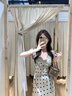 憶靜萱（YIJINGXUAN）法式緞面波點(diǎn)短袖連衣裙女夏季顯瘦v領(lǐng)短裙蕾絲拼接收腰包臀裙子 波點(diǎn) S 曬單實(shí)拍圖