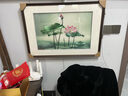 湖畔閨秀蘇小姐蘇州純手工刺繡荷花餐廳別墅客廳餐廳裝飾送禮蘇繡成品掛畫 1.彩色荷花 含框尺寸58CMX88CM 曬單實拍圖
