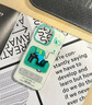CARE CASE綠色沙發(fā)貓咪自帶支架手機(jī)殼 適用于蘋果 iPhone 16 15 14 13 Pro Max 原創(chuàng)設(shè)計(jì) 創(chuàng)意便攜可愛(ài) 餅干零食夾子/自帶支架手機(jī)殼 iPhone 16 Pro Max 曬單實(shí)拍圖
