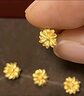 中國(guó)黃金（CHINA GOLD）小雛菊黃金耳釘女款足金花朵耳針飾品養(yǎng)耳洞情人節(jié)生日禮物送女友 【今/次日達(dá)】小雛菊耳釘 約0.75-0.8g 曬單實(shí)拍圖