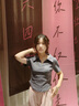 嫻柔短袖t恤女2025年夏季新款收腰翻領(lǐng)弧形下擺短款黑色半袖polo上衣 灰色 卡碼拍大 2XL 【120-130斤】 曬單實(shí)拍圖