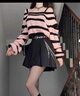 DAVEY MODE秋季穿搭一整套甜辣露肩上衣條紋針織衫+百褶半身裙ins辣妹套裝女 粉色短款毛衣黑色百褶裙【套裝】 M 建議90-100斤 曬單實(shí)拍圖