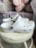 卡駱馳（CROCS）夏季新款洞洞鞋男鞋女鞋休閑經(jīng)典clog克駱格沙灘鞋拖鞋涼鞋10001 10001-100/白色 39 -40(250mm) 曬單實(shí)拍圖