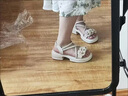百麗踏厚底涼鞋2025年新款夏季粗跟珍珠花朵少女小清新配裙子沙灘羅馬鞋 米白色 37 曬單實(shí)拍圖