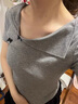 妙奕嘉短袖t恤女夏季新款潮流正肩上衣女士時(shí)尚洋氣高級感顯瘦遮肚子 不規則翻領(lǐng)蝴蝶結短袖【灰色】 M 【建議105斤內】 曬單實(shí)拍圖