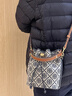 湯麗柏琦（Tory Burch）TB女包新款 T MONOGRAM抽繩水桶包手提單肩斜挎包送女友 166415 海軍藍(lán) 405（小號(hào)） 曬單實(shí)拍圖