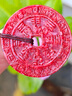 漫畔石高含量朱砂山鬼花錢吊墜男士蛇年小掛件本命年護(hù)身符掛繩項鏈女款 晶體砂款 曬單實拍圖