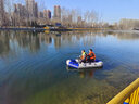 LUANMINGYI耐磨加厚橡皮艇充氣船皮劃艇釣魚(yú)船沖鋒舟硬底折疊專(zhuān)業(yè)氣墊船 2.6米【豪華款拉絲底】4-5人 曬單實(shí)拍圖