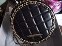 CHARINE&KATH 小&ck女包圓形鏈條包包女網(wǎng)紅時(shí)尚百搭小圓包時(shí)尚百搭單肩斜挎包 黑色 送禮品盒+禮品袋 曬單實(shí)拍圖
