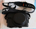 LISM適用索尼黑卡相機背帶 A7M4 A7R5微單肩帶減壓掛脖斜跨快拆掛繩 索尼肩帶 曬單實(shí)拍圖
