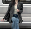 太平鳥女裝西裝閃光女秋直筒休閑設計感西服外套通勤 灰色上身 S 曬單實拍圖