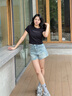 Calvin KleinJeans25春夏女士休閑印花ck辣妹正肩修身針織短袖T恤47AB817 UB1-太空黑 M 曬單實(shí)拍圖