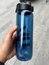 京厽軍訓(xùn)水杯食品耐高溫夏天男生大容量大號(hào)便攜防摔運(yùn)動(dòng)高中生 魔力黑-刻度設(shè)計(jì) 小口飲 600ml 曬單實(shí)拍圖