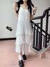 FSHE白色吊帶連衣裙女春夏2025新款云南穿搭三亞海邊度假沙灘蛋糕長(cháng)裙 白色 S 曬單實(shí)拍圖