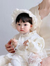 U&MUDI嬰兒帽子夏季蕾絲花邊公主外出嬰幼兒遮陽帽女寶寶宮廷帽春秋薄款 米色(小花系帶宮廷帽) 0-6個月(40-44CM) x 均碼 曬單實拍圖