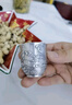 傾城銀樓銀質(zhì)酒具999足銀酒杯手工雕刻禮品節(jié)日送長輩 父親節(jié)禮物 家和萬事興-1個(gè)單酒杯-35克 曬單實(shí)拍圖