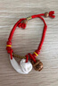 邁米德寶寶嬰兒紅繩手鏈女豬精骨桃木護身符手繩豬驚骨狗牙朱砂桃籃掛件 兒童款 曬單實(shí)拍圖
