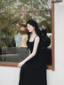 妃莉杋（FeiLiFan）法式赫本風黑色吊帶連衣裙子女2025夏季新款氣質(zhì)收腰顯瘦a字長裙 黑色連衣裙 M 【98-108斤】 曬單實拍圖
