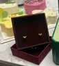 周大生（CHOW TAI SENG）黃金耳飾怦然心動小心意足金5G愛心幾何耳釘送女友生日禮物1.31g 曬單實拍圖